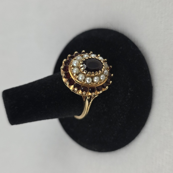 Victorian Looking Garnet And Pearl 10k Gold Ring Size 8.75 - Picture 5 of 9